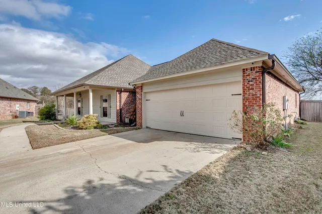 $279,000 | 104 Bridge Hollow Lane, Canton, MS 39046