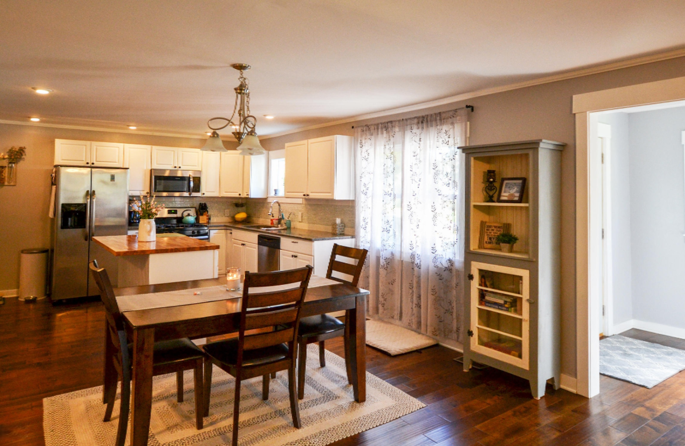 64923 Shaffer Road Constantine, MI 49042 - Photo 5 of 20 Const. 6 Dining and Kitchen