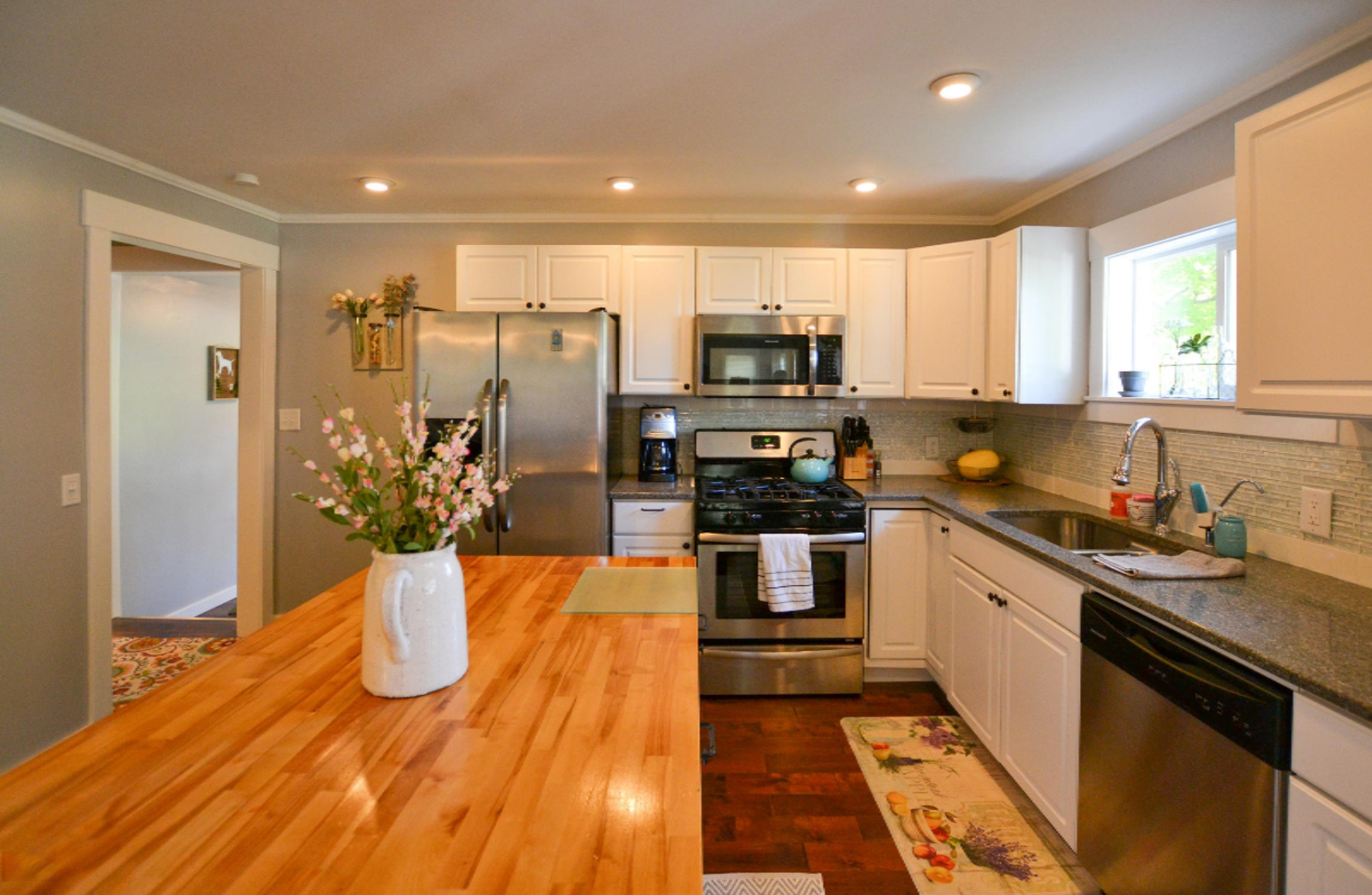 64923 Shaffer Road Constantine, MI 49042 - Photo 7 of 20 Const. 8 Kitchen