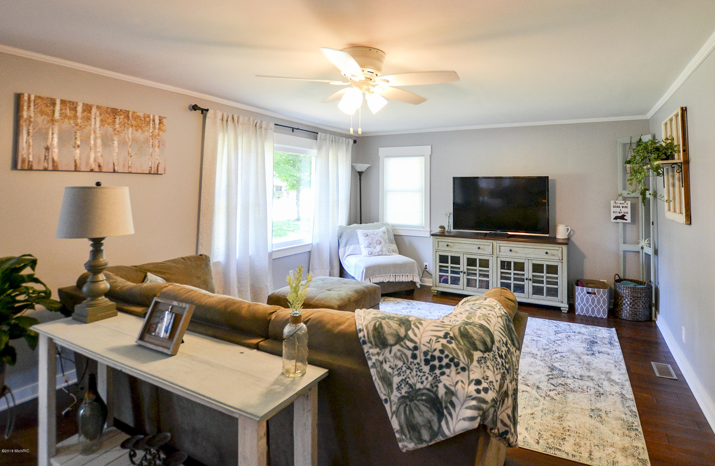 64923 Shaffer Road Constantine, MI 49042 - Photo 9 of 20 Const. 9 Living Room
