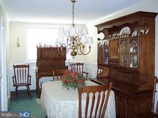 442 Rively Avenue Collingdale, PA 19023 - Photo 3 of 6 Gallery Image 3