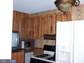 442 Rively Avenue Collingdale, PA 19023 - Photo 4 of 6 Gallery Image 4