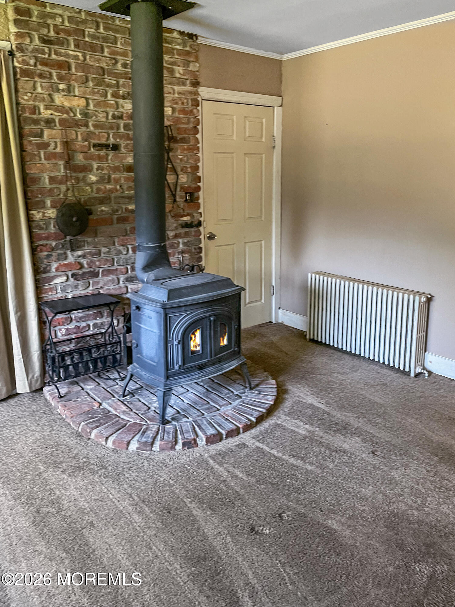 390 Whitesville Road Jackson, NJ 08527 - Photo 17 of 21 Living Room