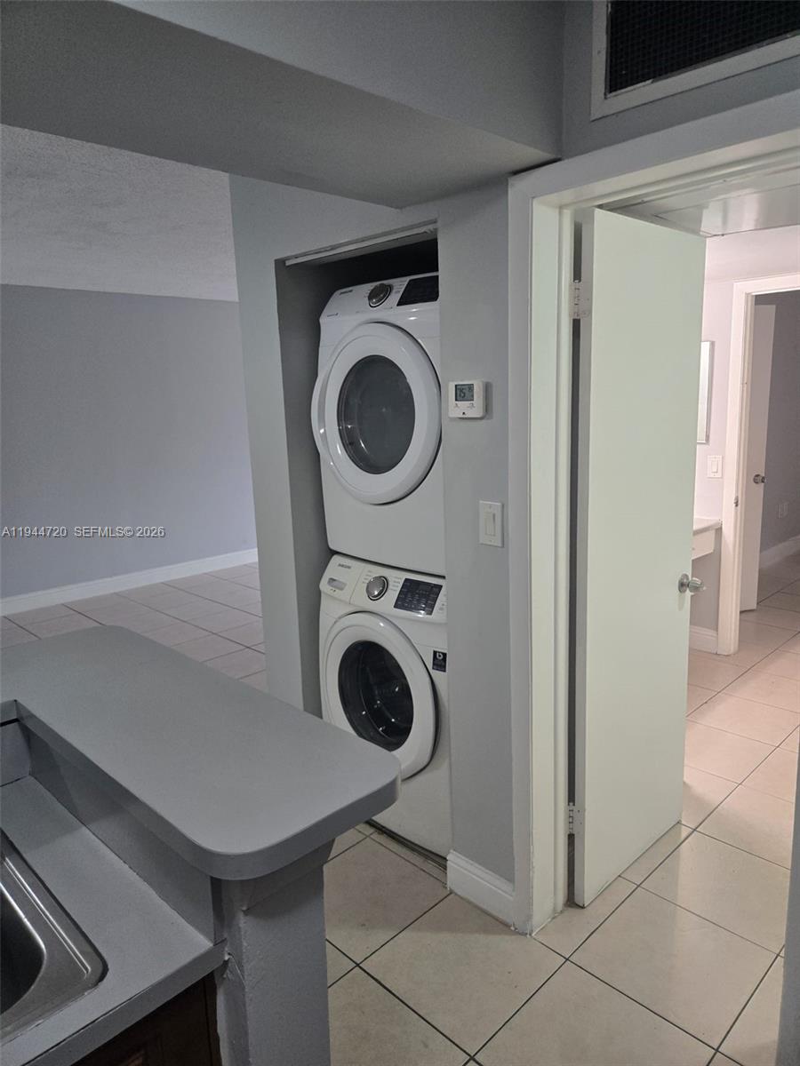 15201 Southwest 80th Street, Unit 312 Miami, FL 33193 - Photo 3 of 12