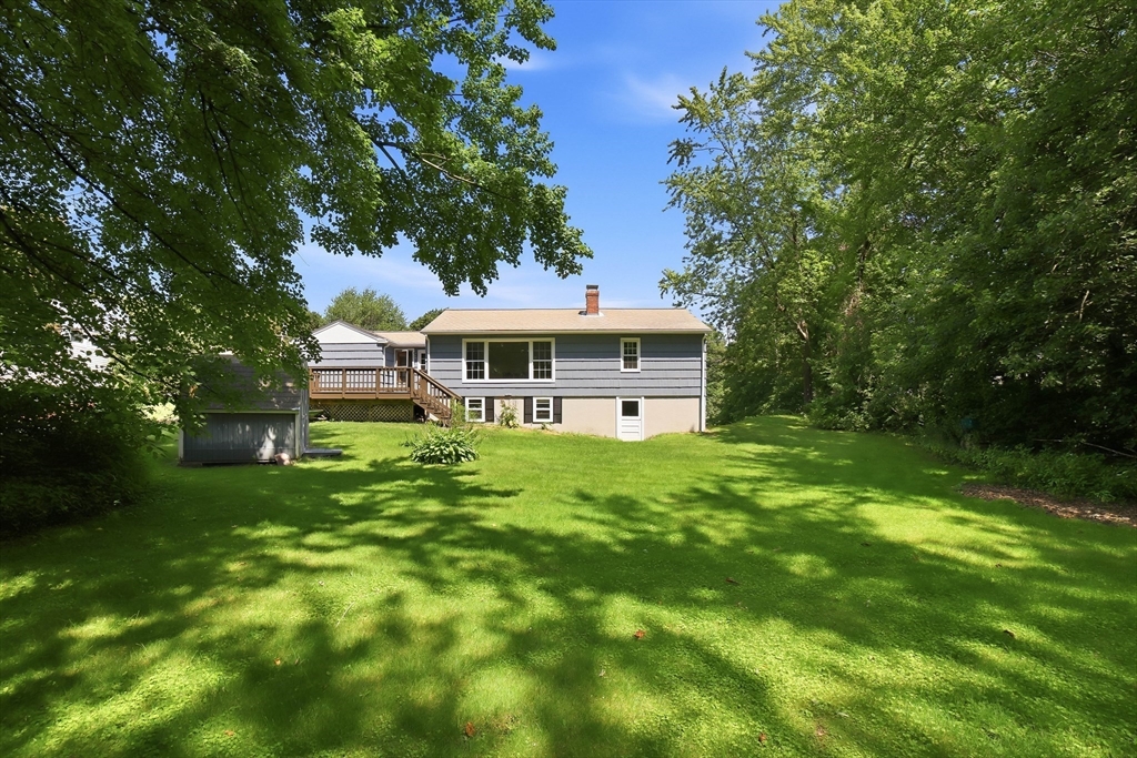 113 Stoneleigh Road Holden, MA 01520 - Photo 20 of 25 Gallery Image 20