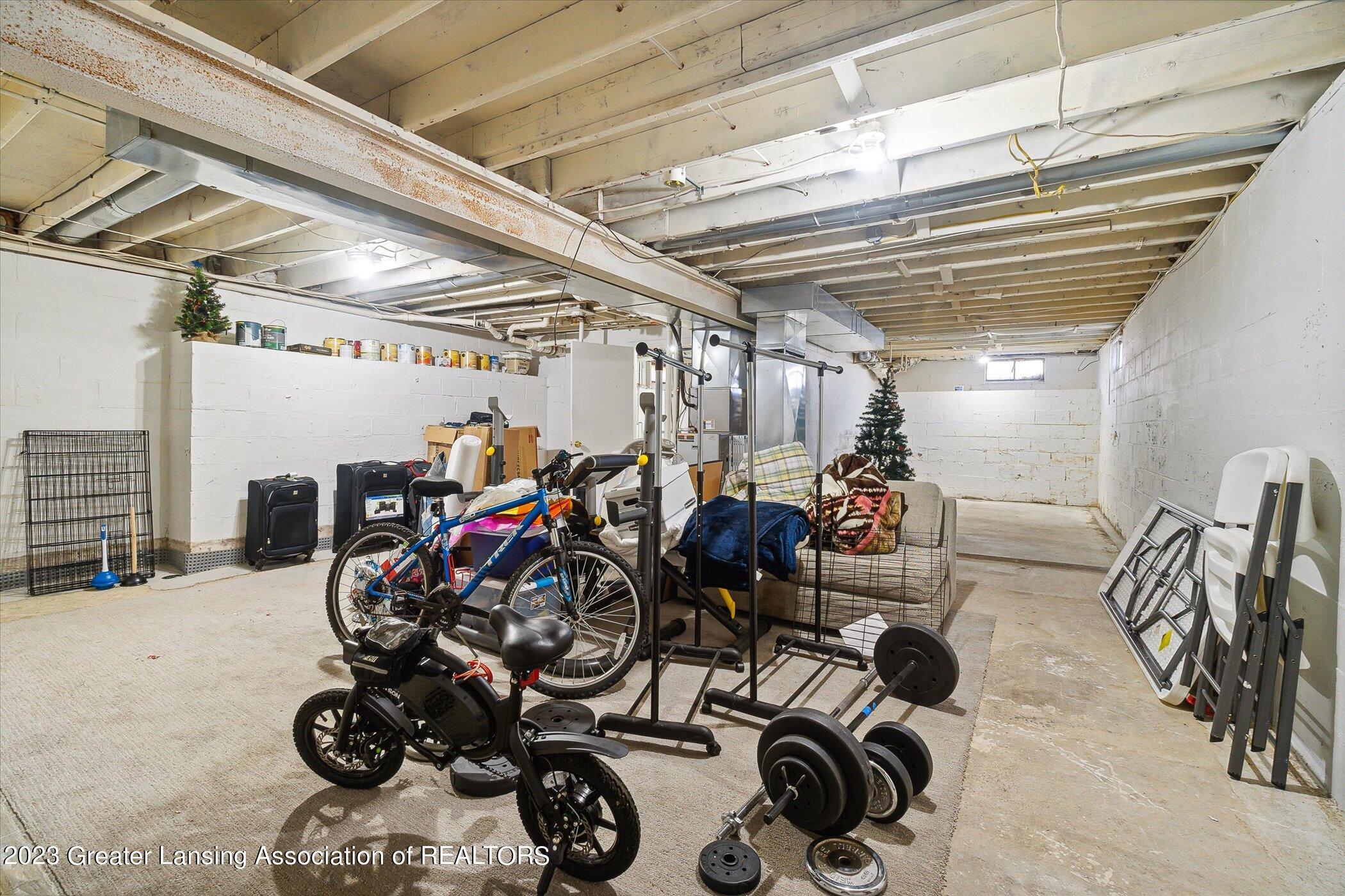 16104 Brook Road Lansing, MI 48906 - Photo 19 of 25 20-16104-Brook-Rd-Lansing-MI-48906-Windo