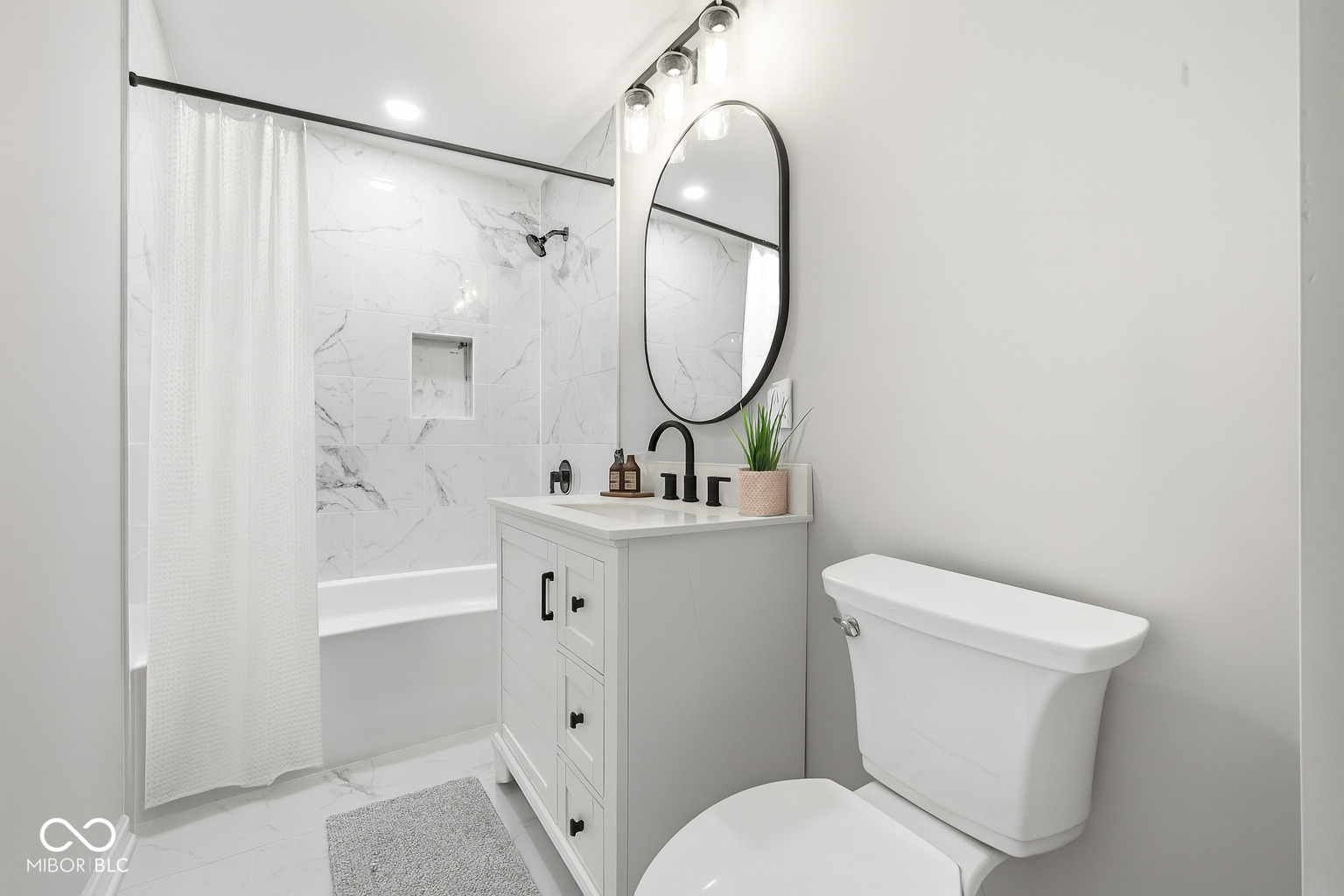 3675 Dubarry Road Indianapolis, IN 46226 - Photo 6 of 17 Gallery Image 6