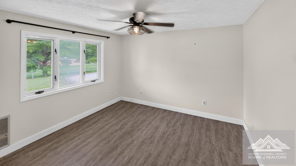 216 School Road Bluefield, VA 24605 - Photo 10 of 54 Gallery Image 10
