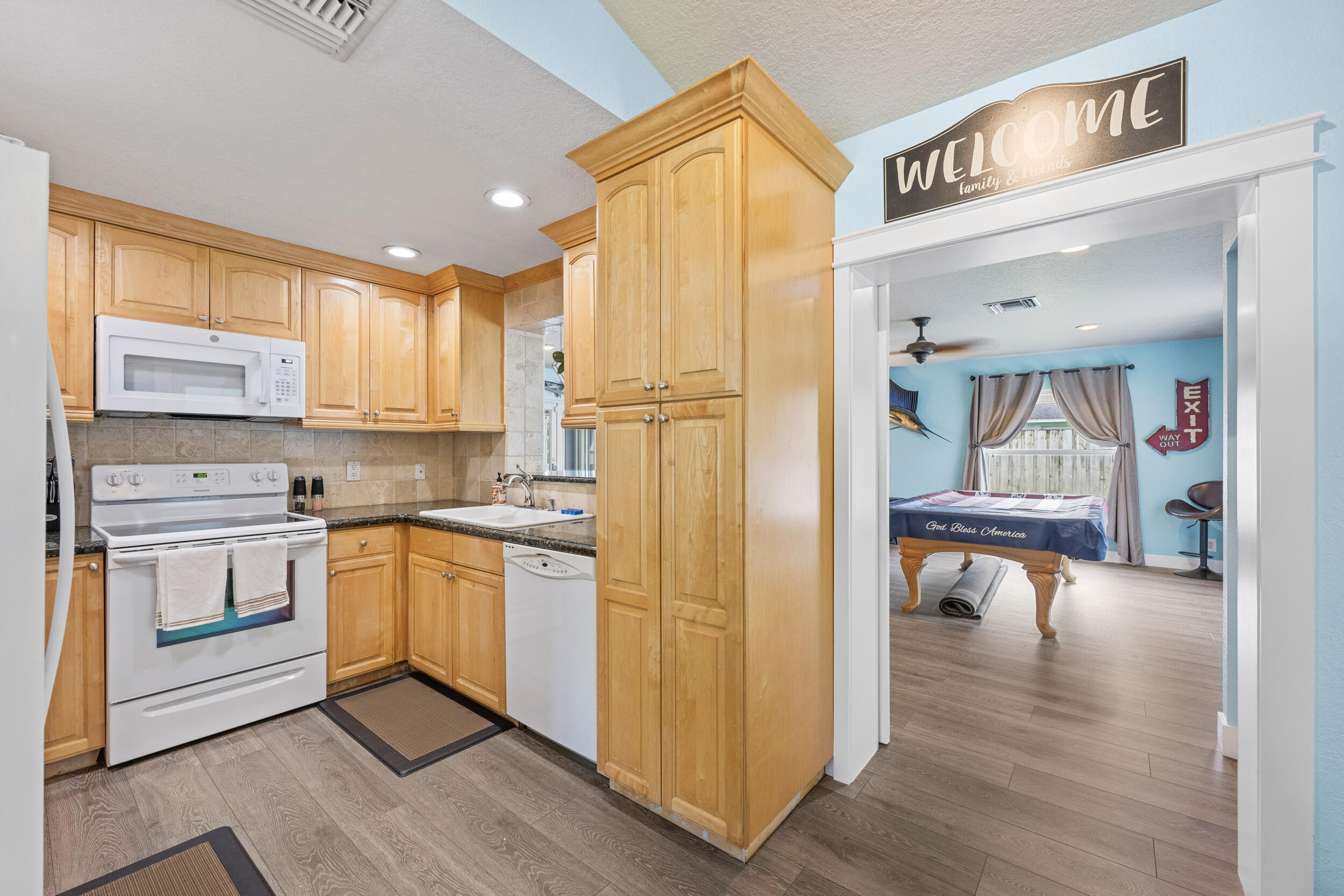 128 Banyan Circle Jupiter, FL 33458 - Photo 5 of 38 _JJL7453