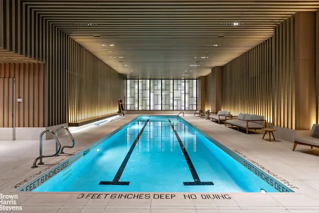 $3,790,000 | 200 East 95th Street, Unit 8C | Upper East Side