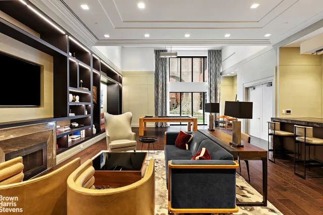 $3,790,000 | 200 East 95th Street, Unit 8C | Upper East Side