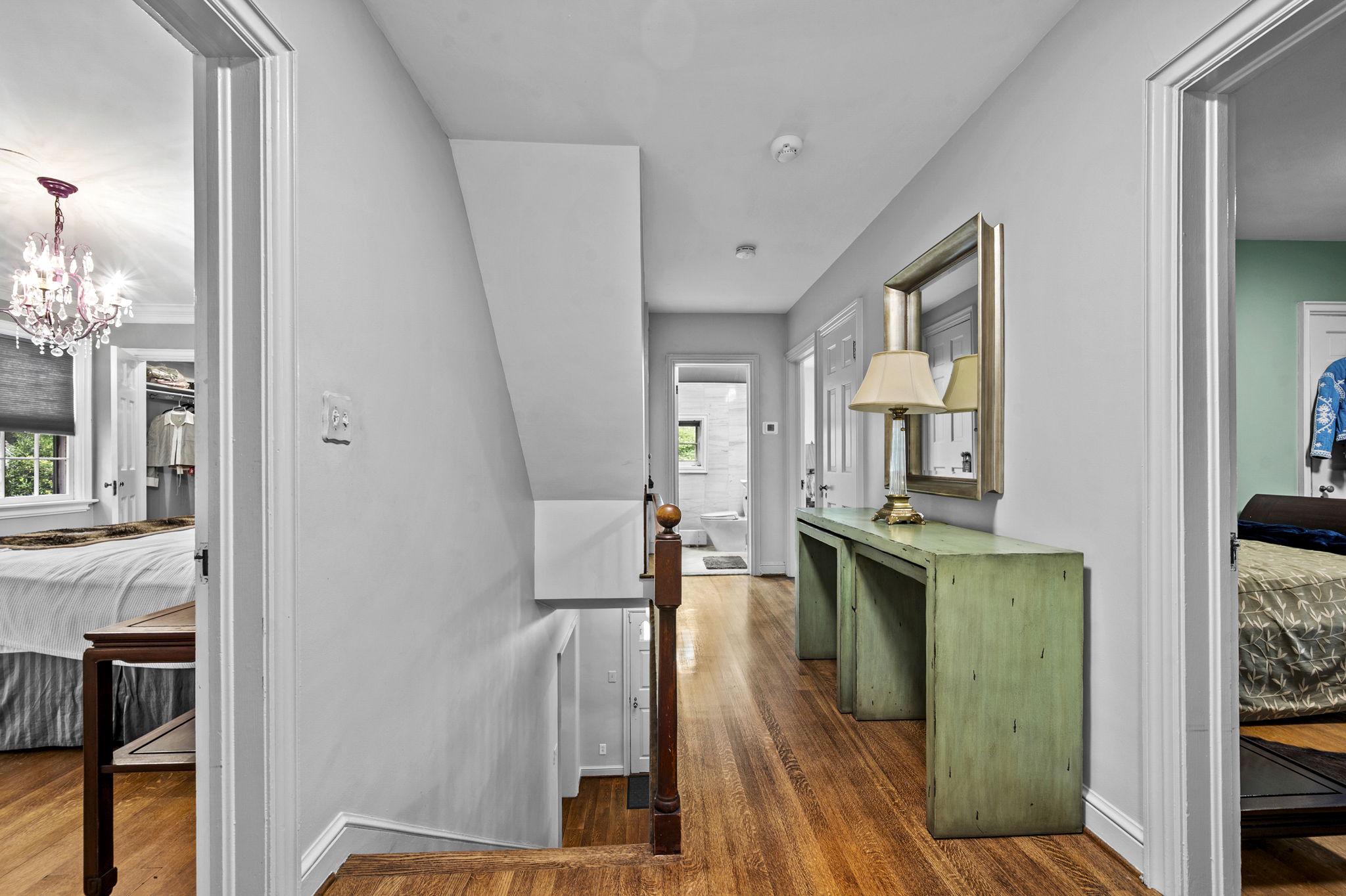 1522 Dale Drive Silver Spring, MD 20910 - Photo 24 of 66 Upstairs hallway