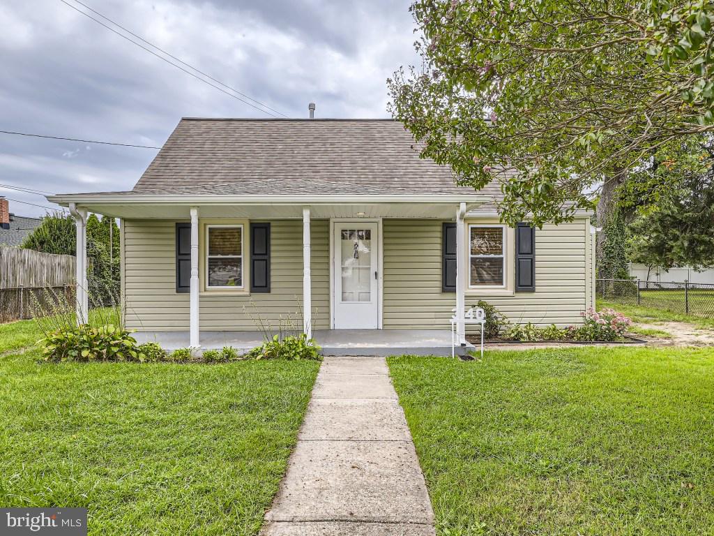 3140 Baybriar Road Dundalk, MD 21222 - Photo 1 of 11 Welcome Home! 3140 Baybriar Road