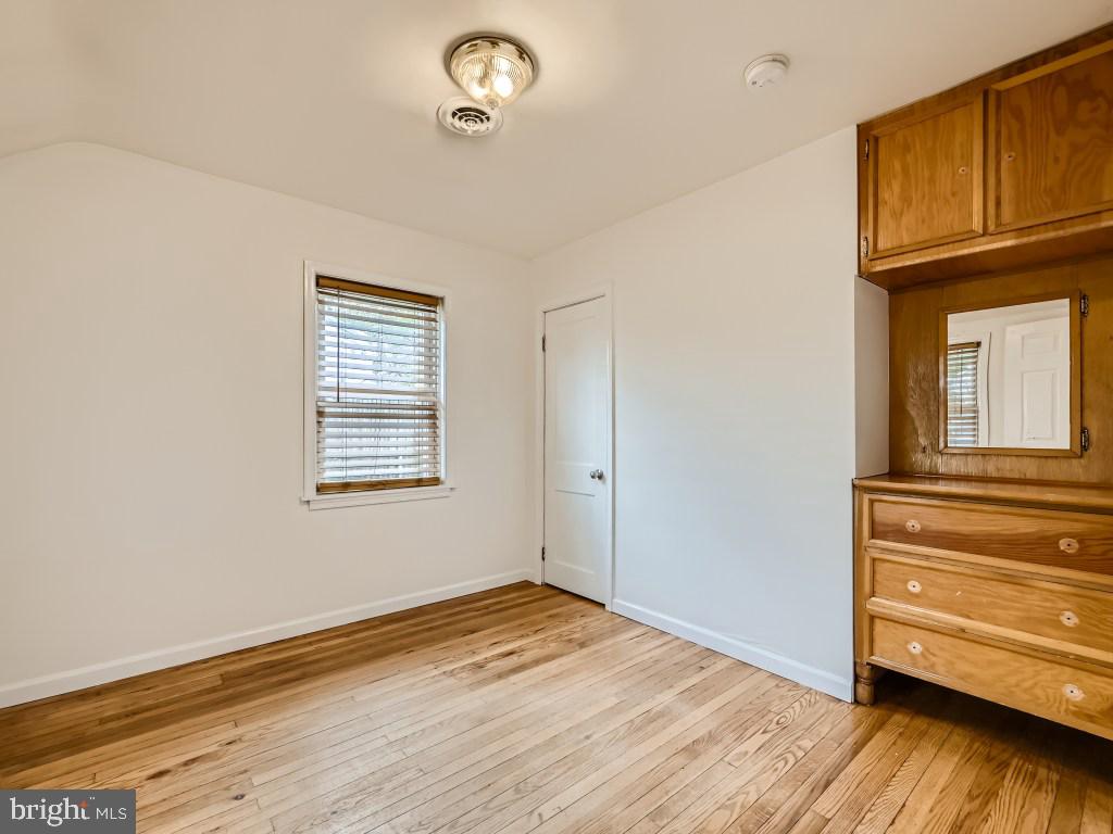 3140 Baybriar Road Dundalk, MD 21222 - Photo 4 of 11 Bedroom 1