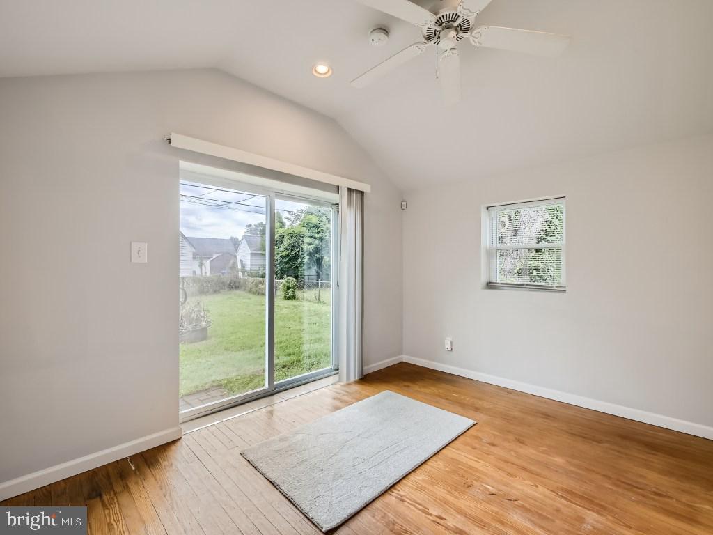 3140 Baybriar Road Dundalk, MD 21222 - Photo 9 of 11 Dining Area