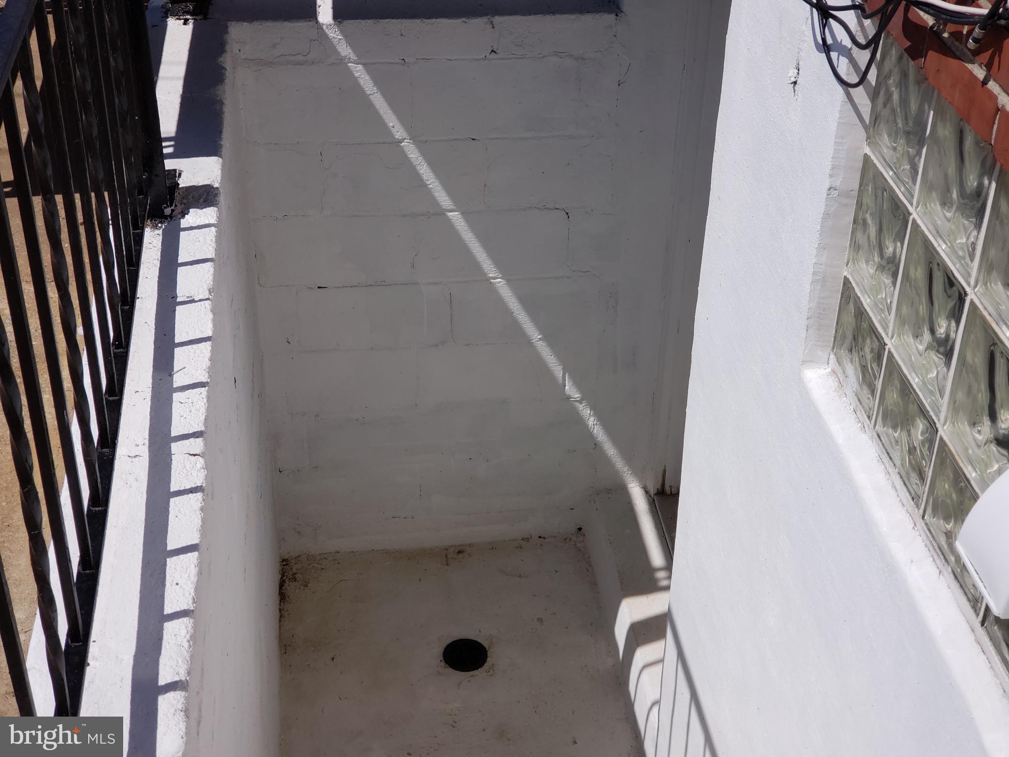 1909 Larkhall Road Baltimore, MD 21222 - Photo 40 of 41 Exterior basement stairway.