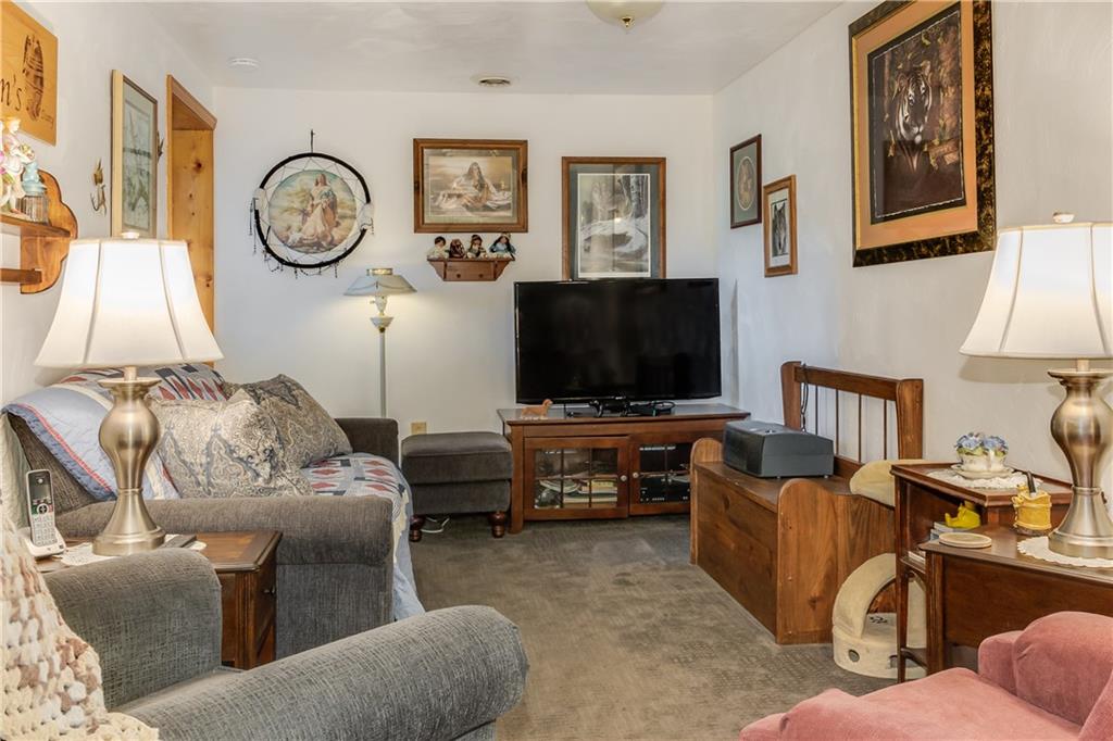 1597 Keystone Park Road New Alexandria, PA 15670 - Photo 14 of 25 Gallery Image 14