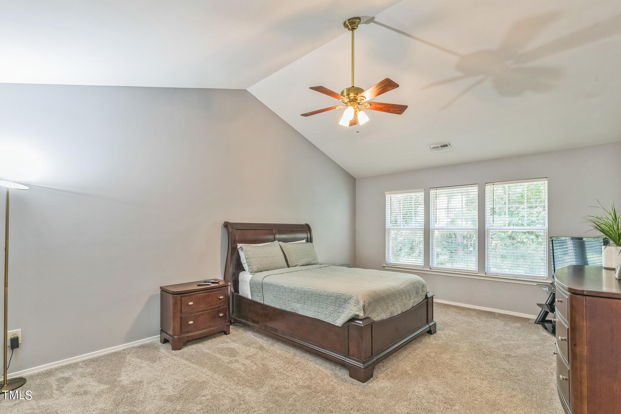 8409 Header Stone Drive Raleigh, NC 27613 - Photo 13 of 33 8409_Header_Stone_Dr_Raleigh_NC_27613_US