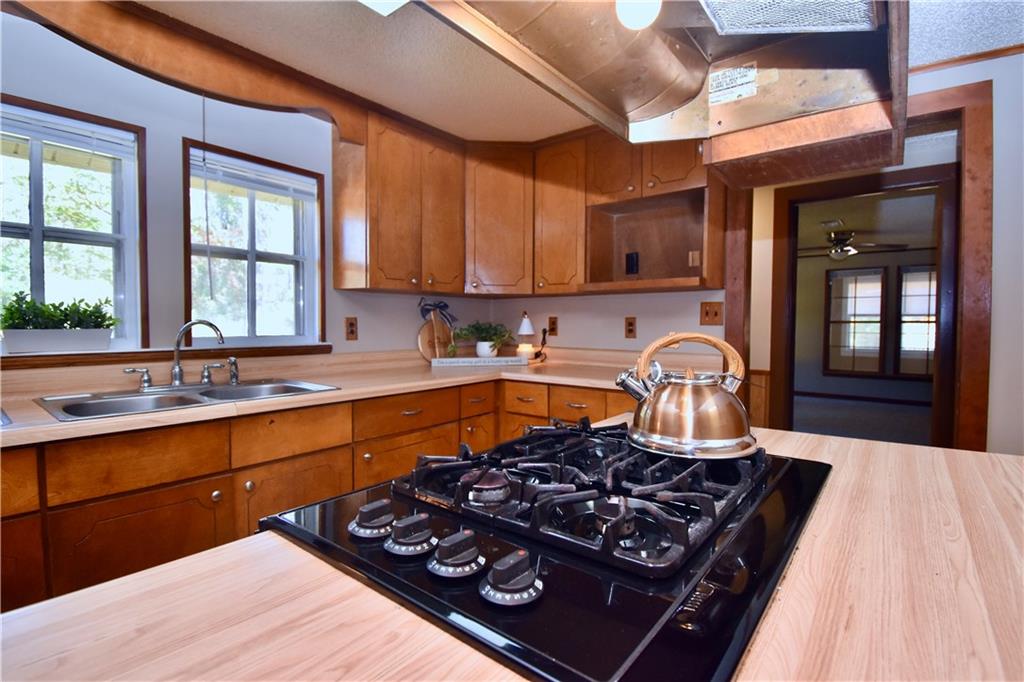 6856 Esler Field Road Pineville, LA 71360 - Photo 9 of 60