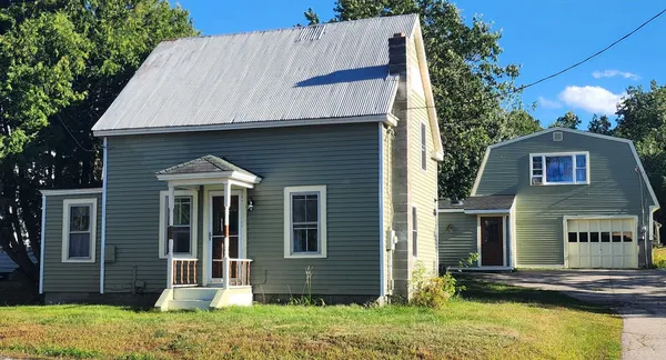 $449,000 | 329 Meadow Street, Wakefield, NH 03872