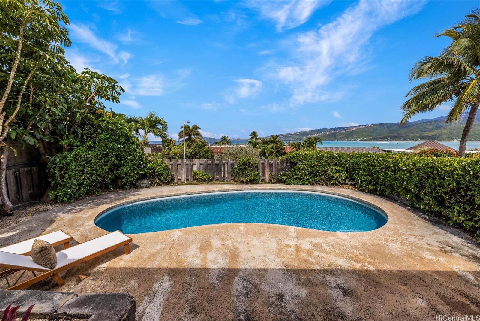 153 Hanapepe Loop Honolulu, HI 96825 - Photo 2 of 22 Sparkling tiled pool