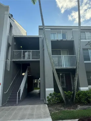 $282,000 | 720 Southwest 111th Avenue, Unit 307, Pembroke Pines, FL 33025