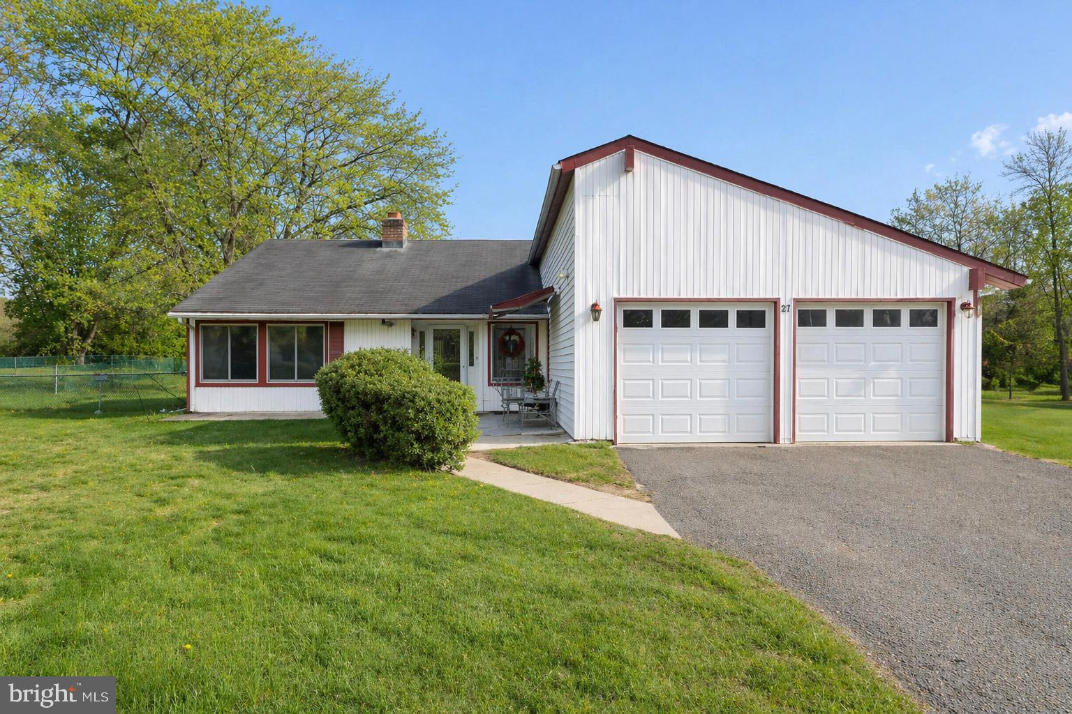 37 Pinewood Lane Sicklerville, NJ 08081 - Photo 2 of 31