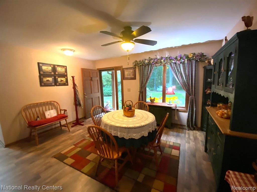 9020 Crouse Road Howell, MI 48855 - Photo 4 of 39