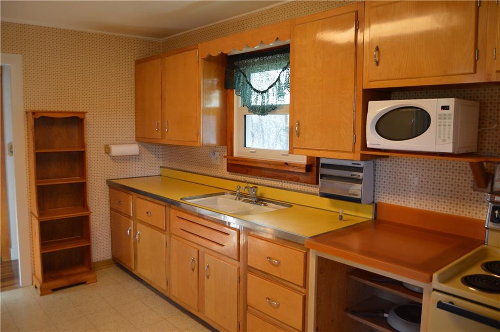 204 Saxonburg Road Butler, PA 16002 - Photo 8 of 25