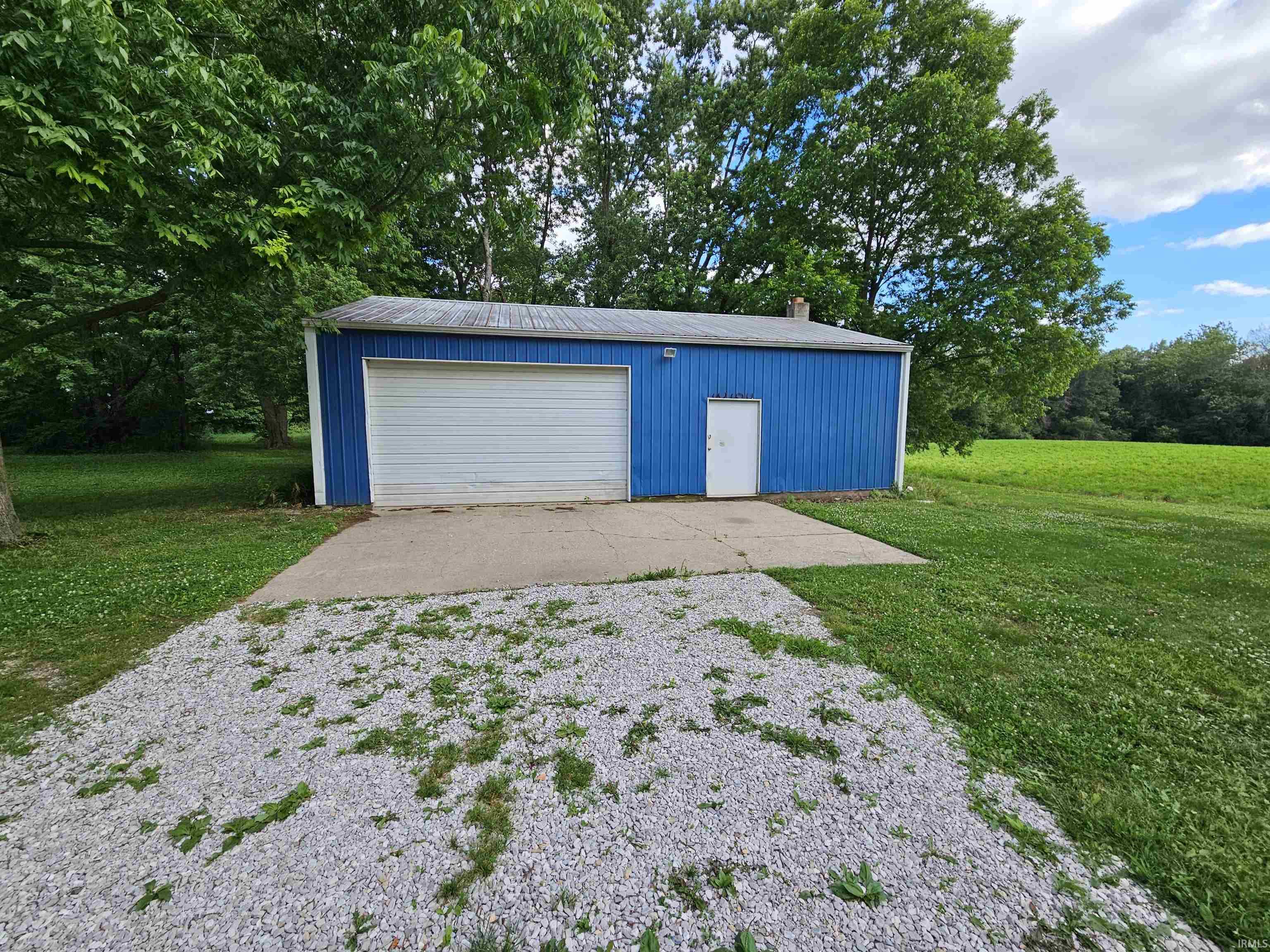 3232 South Petersburg Road Wheatland, IN 47597 - Photo 33 of 36