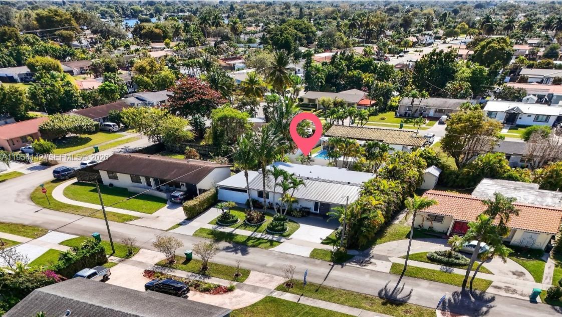 9510 Southwest 45th Street Miami, FL 33165 - Photo 3 of 30