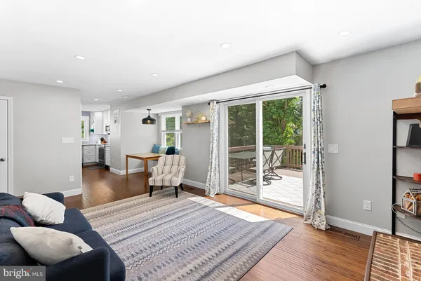 $825,000 | 1100 Jeff Ryan Drive, Herndon, VA 20170