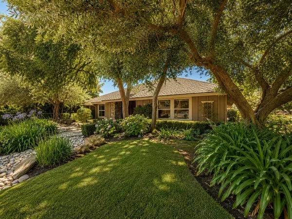 $815,000 | 627 East Utah Avenue, Fresno, CA 93720