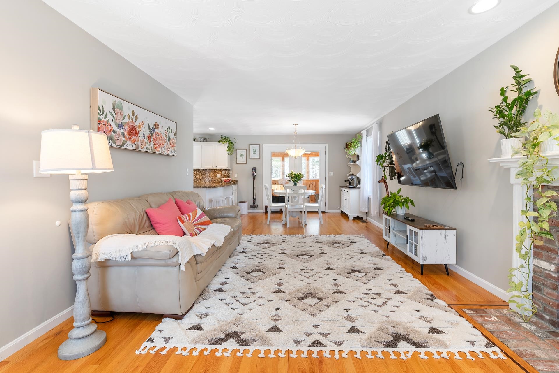 20 Sara Drive Temple, NH 03084 - Photo 7 of 40