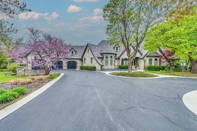 $1,400,000 | 217 North Haman Road, Inverness, IL 60010