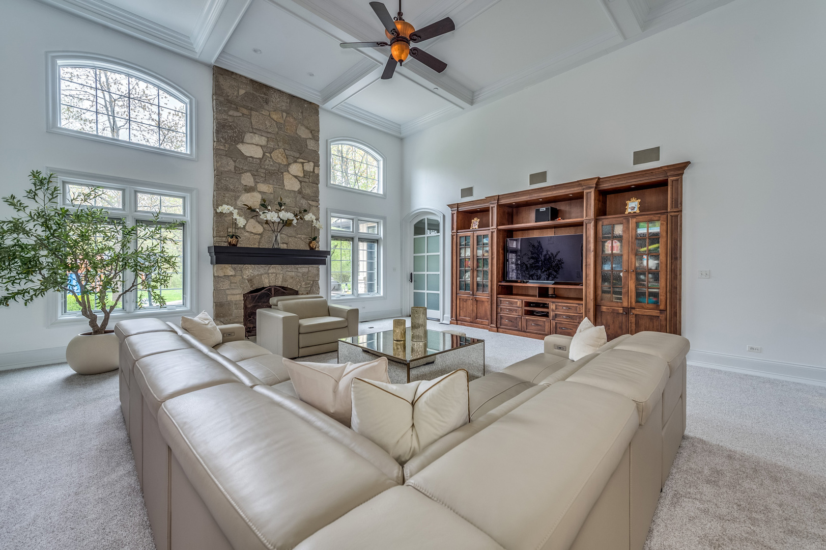 217 North Haman Road Inverness, IL 60010 - Photo 7 of 42