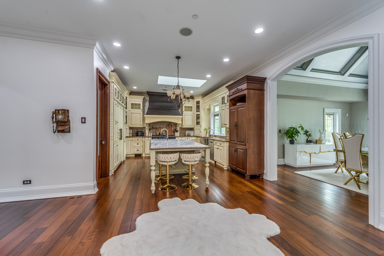 217 North Haman Road Inverness, IL 60010 - Photo 9 of 42