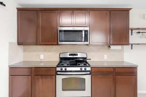 $327,000 | 6735 Plains Crest Drive, Del Valle, TX 78617