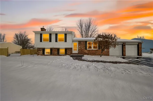 $270,000 | 4041 Winterpark Drive, Clay, NY 13090
