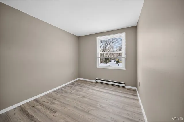 $279,900 | 4041 Winterpark Drive, Clay, NY 13090