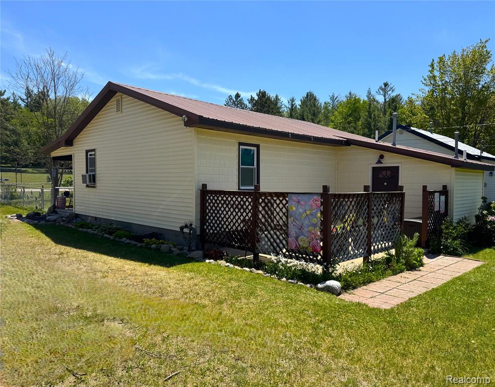 6373 Manistee Street Frederic, MI 49733 - Photo 5 of 34