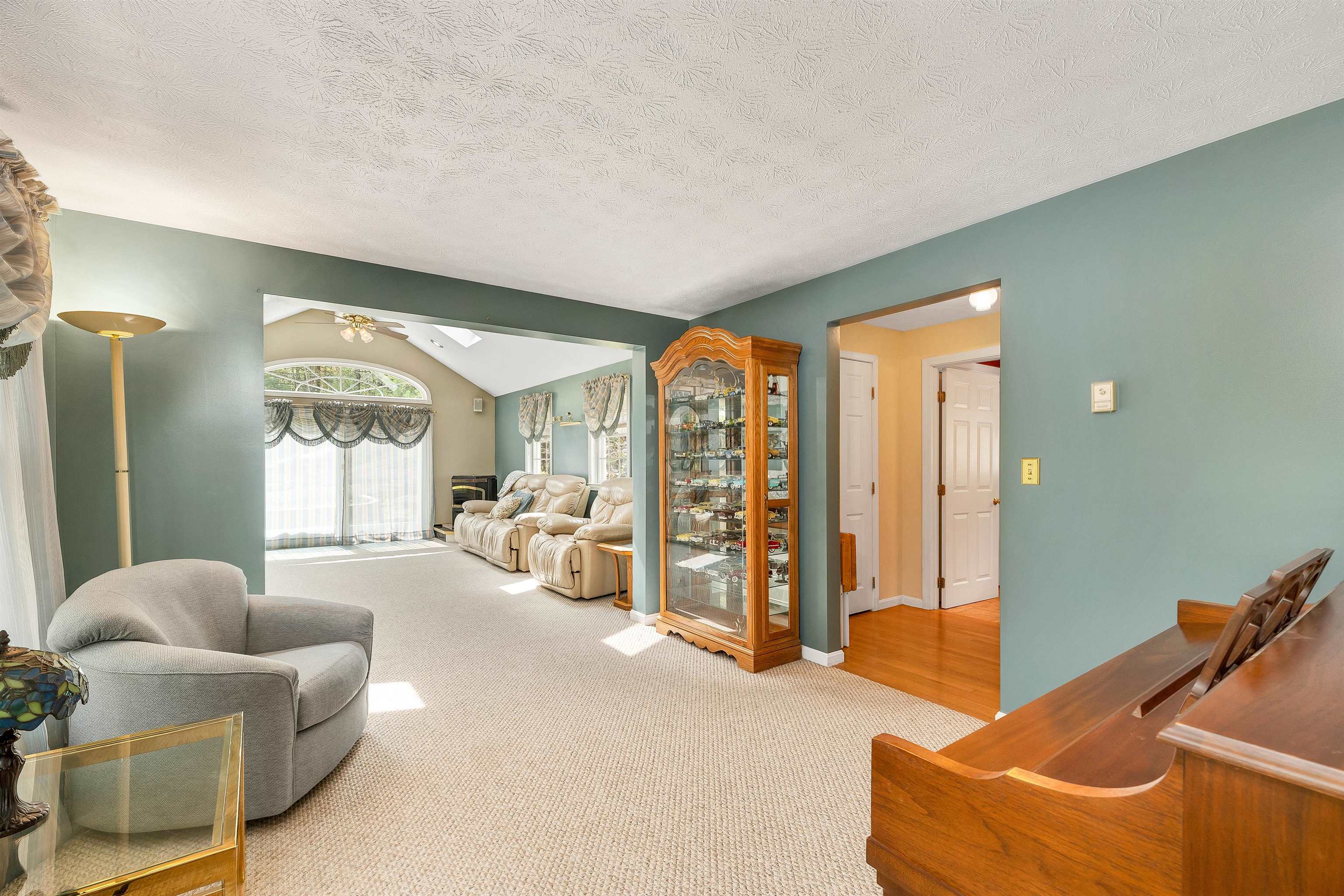 5 Benoit Avenue Pelham, NH 03076 - Photo 11 of 40 Gallery Image 11