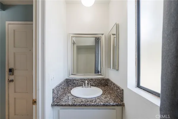 $410,000 | 950 West Lambert Road, Unit 9, La Habra, CA 90631