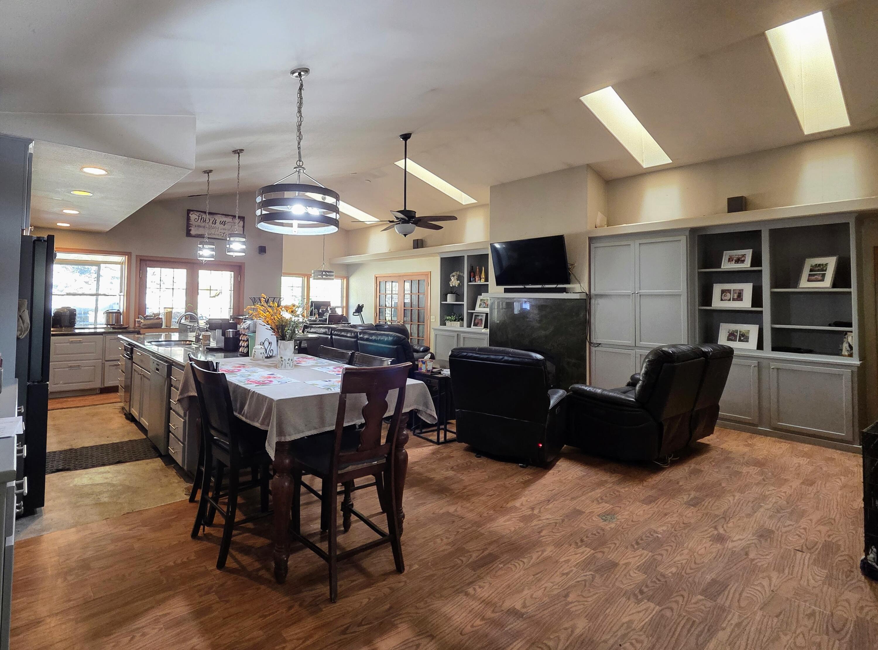 2940 Bear Creek Road Lewiston, CA 96052 - Photo 7 of 21 a view of a dining room with furniture