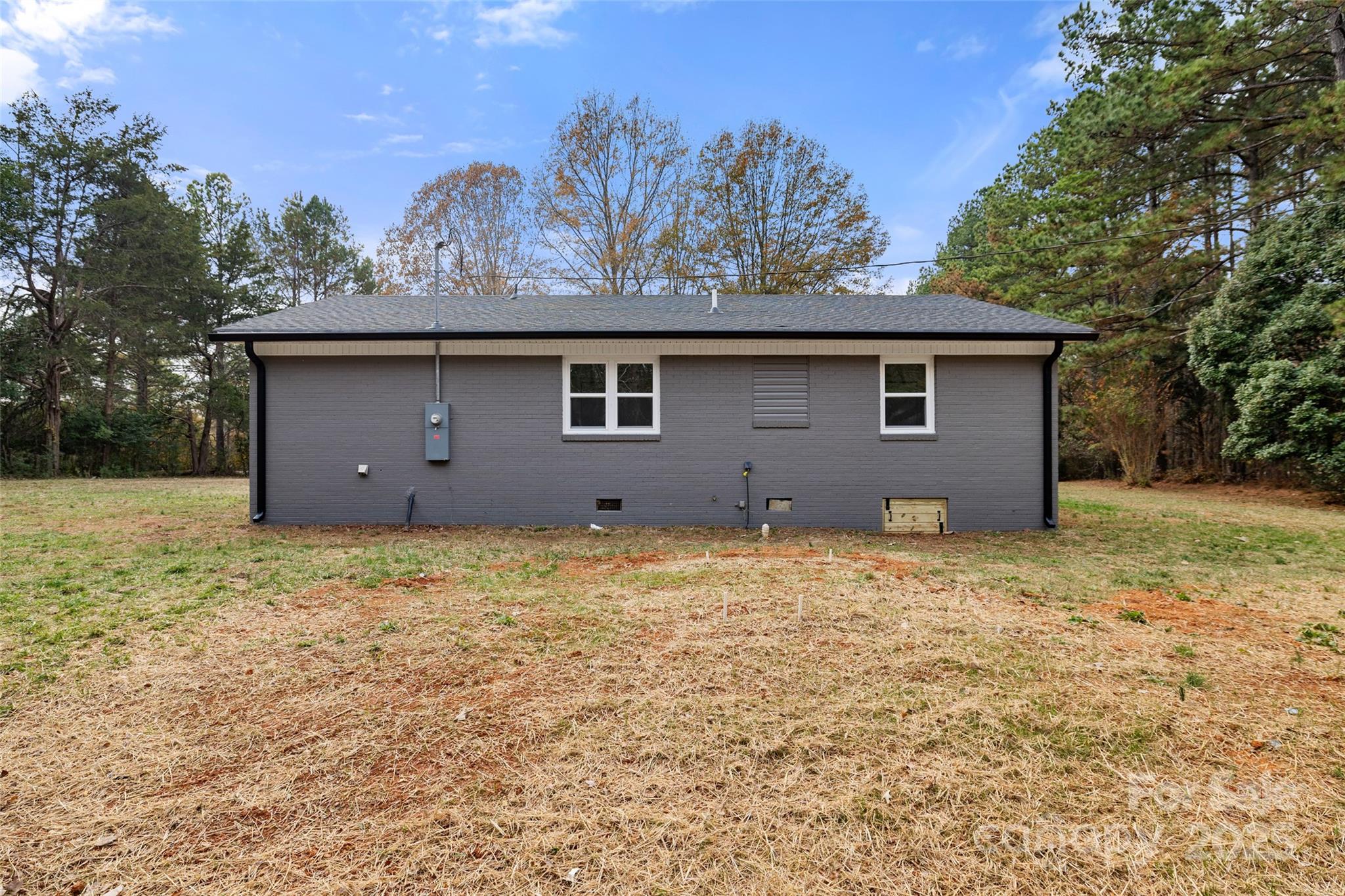 1946 Robert Usher Road Lancaster, SC 29720 - Photo 14 of 15 a backyard of a house