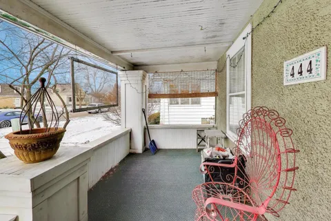 $229,900 | 444 South Elmwood Drive, Aurora, IL 60506