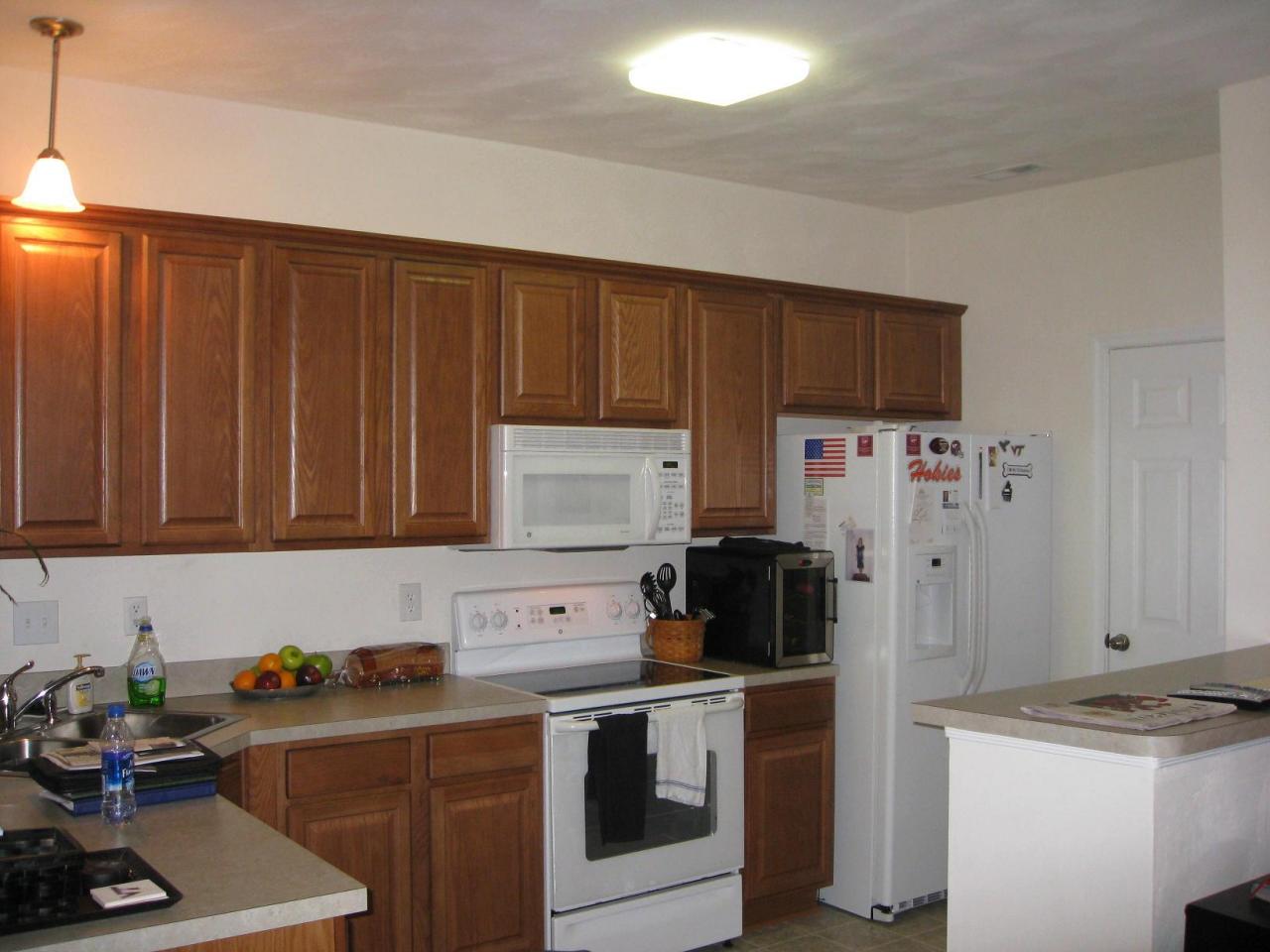 8701 Little Hoop Road Roanoke, VA 24019 - Photo 4 of 13 Kitchen