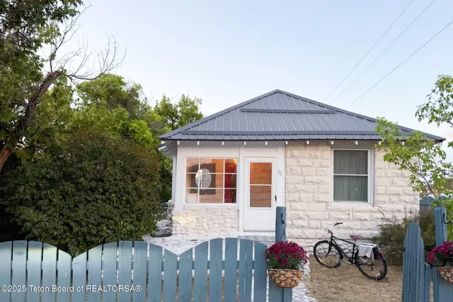 $585,000 | 23 West Dogwood Street, Victor, ID 83455