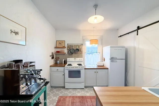 $585,000 | 23 West Dogwood Street, Victor, ID 83455