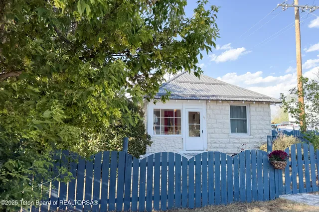 $585,000 | 23 West Dogwood Street, Victor, ID 83455